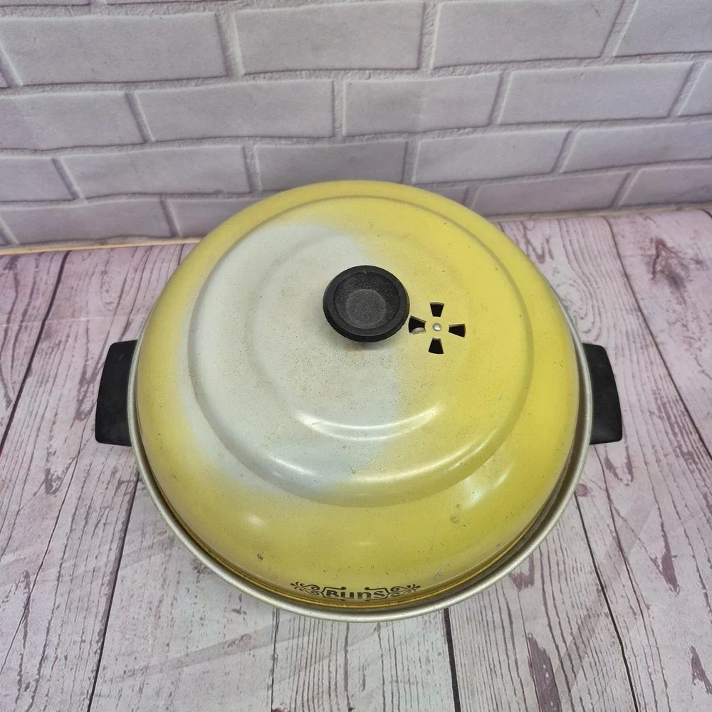 Vintage Mirro Aluminum Bun Warmer Steamer Harvest Yellow Buns Pot USA Made